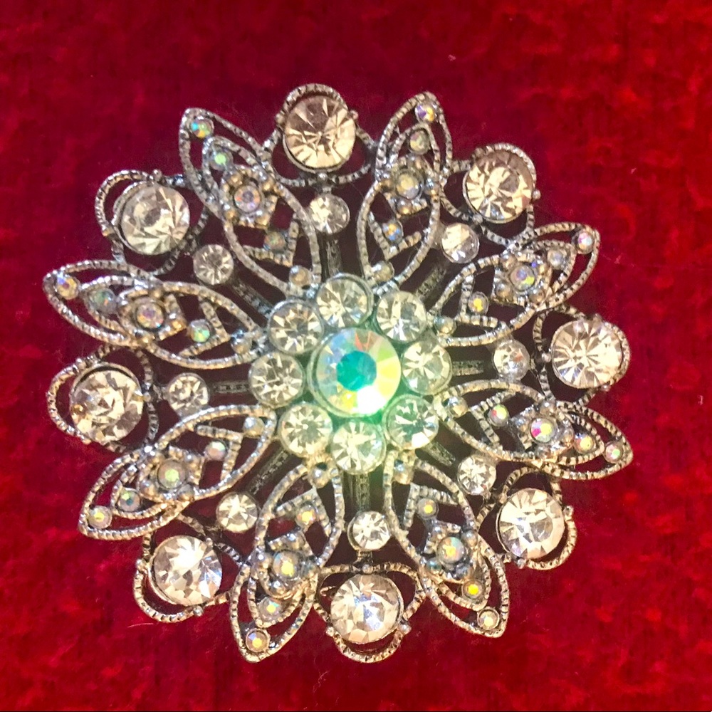 Vintage rhinestone brooch